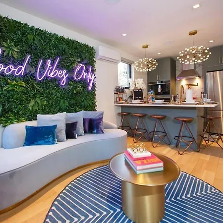 Apartment Luxury Living In Stylish Bk Gem *