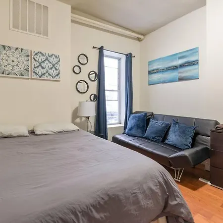 Lovely And Spacious 4 Bedroom In Manhattan Apartment New York