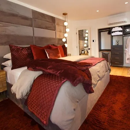 Luxury Living In Stylish Bk Gem Apartment *