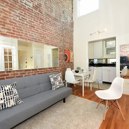 Amazing 3 Bedroom Near Times Square Apartment *