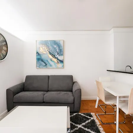 Elegant 2 Bedroom At Columbus Circle