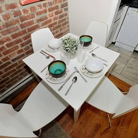 Amazing 3 Bedroom Near Times Square *