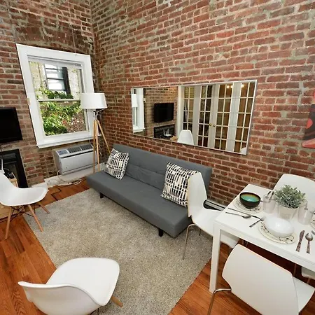 Amazing 3 Bedroom Near Times Square