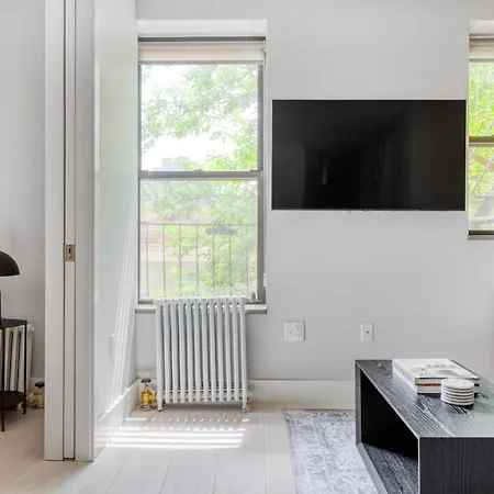 Les 1br W Elevator Wd Roof Nr Parks Nyc-789 Apartment *