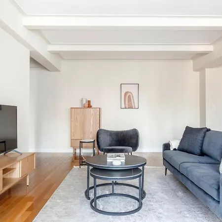 Apartment Midtown East 2br W Elevator Doorman Nr River Nyc-1015 *