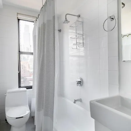 Apartment Midtown East 2br W Elevator Doorman Nr River Nyc-1015