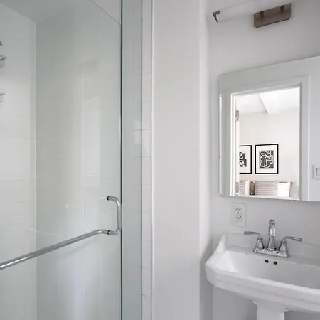 Midtown East 2br W Elevator Doorman Nr River Nyc-1015 * New York