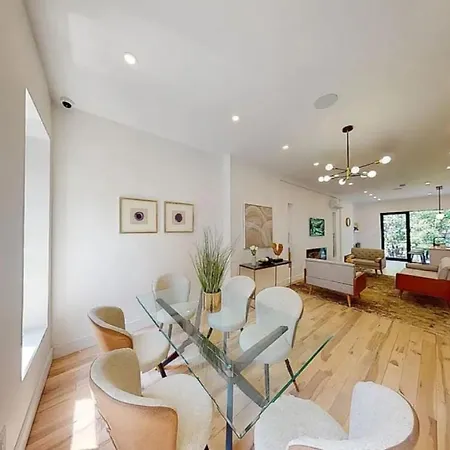 Bed & Breakfast Exotic Bedford Avenue Guest In Brooklyn *