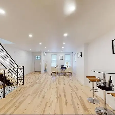 Bed & Breakfast Exotic Bedford Avenue Guest In Brooklyn