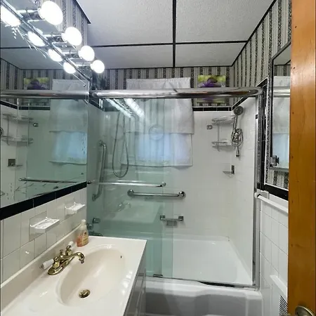 Cozy Private Bedroom: 15 Min To Jfk/ 20 Min To Lga Homestay *
