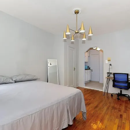 Furnished 424 Upper East Side Apartment *