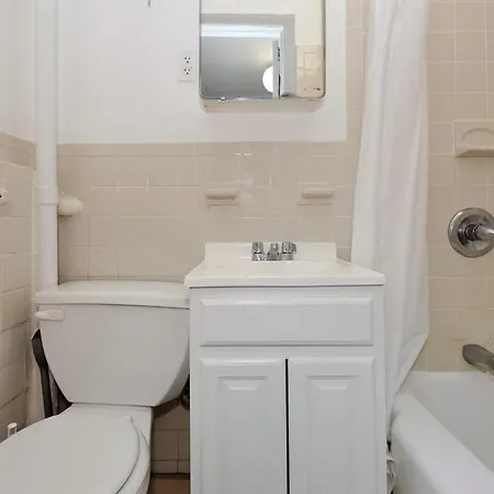 Furnished 424 Upper East Side *