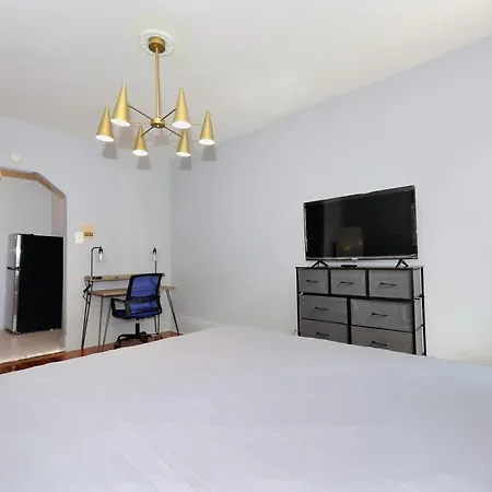 Apartment Furnished 424 Upper East Side *