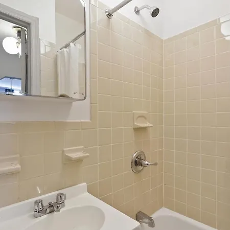Furnished 424 Upper East Side New York