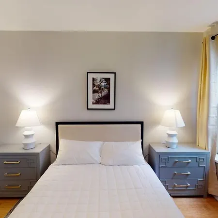 Unfurnished 1315 East Village Apartment *