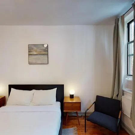 Furnished 388 Upper East Side Apartment