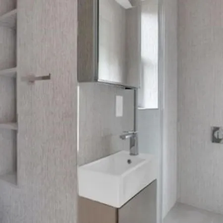 Warm 3 Bedroom Loft In Midtown Apartment New York