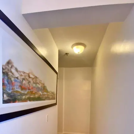Brooklyn Gem, 3-bed Retreat , Relocation & Business - Zen Living Short Term Apartment New York