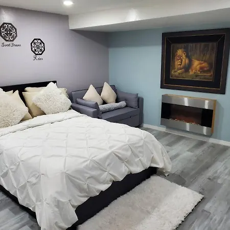 Apartment Lovely 2 Bedroom With 2 Entrance And Parking With A Fee *