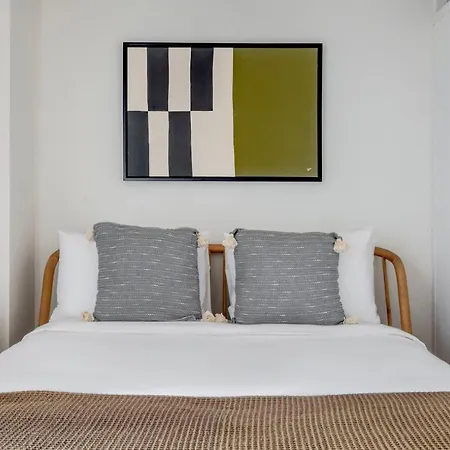 Midtown East 2br W Elevator Nr Train Nyc-1255 * New York