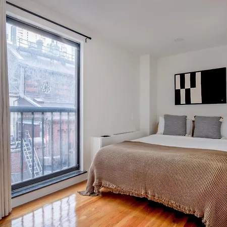Midtown East 2br W Elevator Nr Train Nyc-1255 *