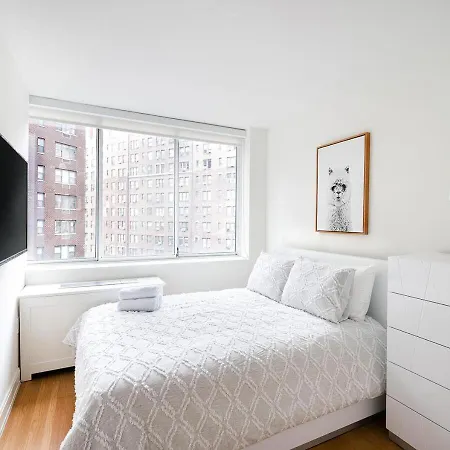 Apartment Stunning 2 Bed 2 Ba At Ues