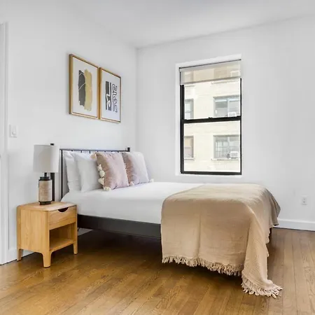 Apartment Uws 1br W Doorman Elevator Gym Nr Park Nyc-679