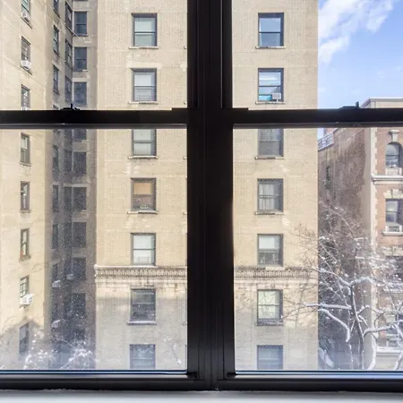 Uws 1br W Doorman Elevator Gym Nr Park Nyc-679 * New York