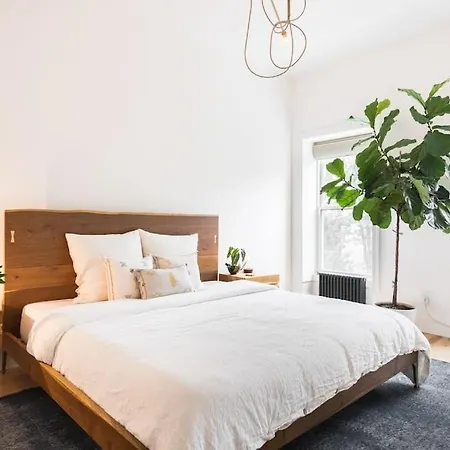 Airy, Modern Penthouse In A Brooklyn Brownstone New York