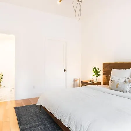 Airy, Modern Penthouse In A Brooklyn Brownstone * New York