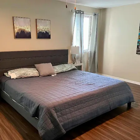 One Bed At Uws Apartment