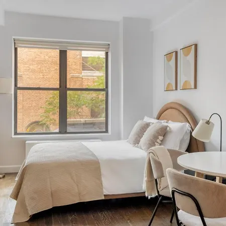 Apartment Uws Studio W Gym Doorman Elevator Nr Park Nyc-1257 New York
