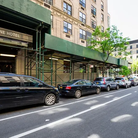 Uws Studio W Gym Doorman Elevator Nr Park Nyc-1257 * New York