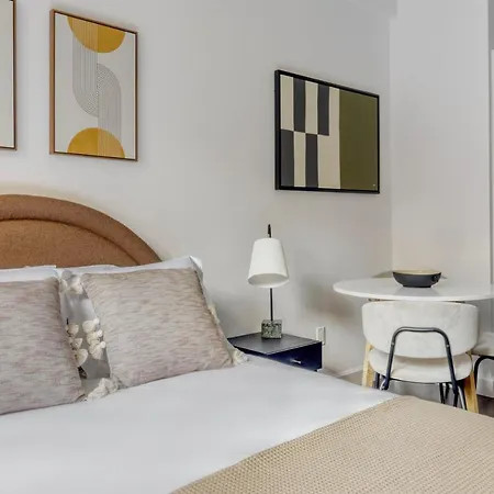 Uws Studio W Gym Doorman Elevator Nr Park Nyc-1257 Apartment New York