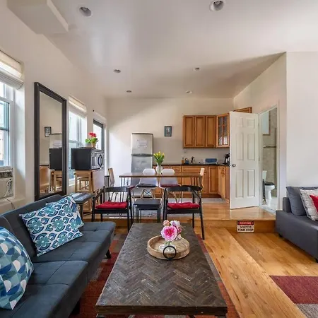 Apartment East Village Townhouse