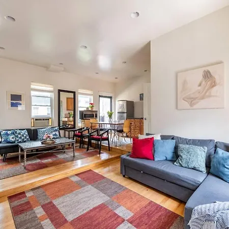 East Village Townhouse Apartment *