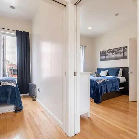 East Village Townhouse Apartment *