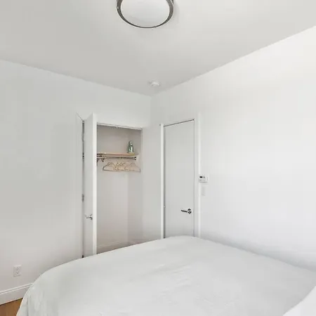 Flat In The Bush New York