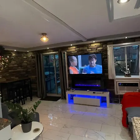 Apartment Brooklyn Luxury Spring Retreat With Private Outdoor Space