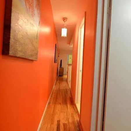 Apartment Lovely Two Bedroom Apt *