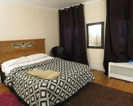 Apartment Midtown East
