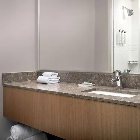 Springhill By Marriott Queens Hotel