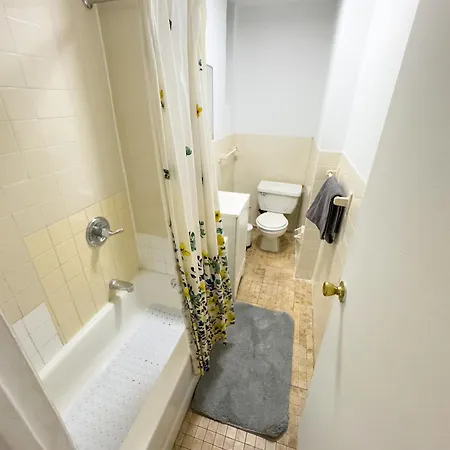 Apartment 1727-1rn 1br With A Shared Patio - Ues *