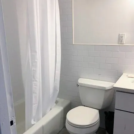 Apartment Cozy Studio! Upper East Side! *
