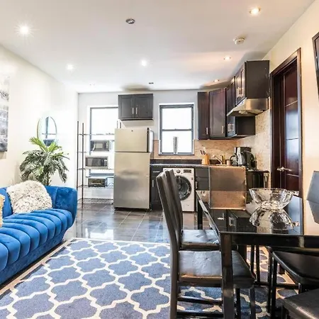 Apartment 3 Bed Modern Apt In Prime Location