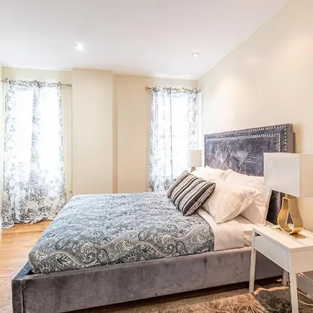 3 Bed Modern Apt In Prime Location New York