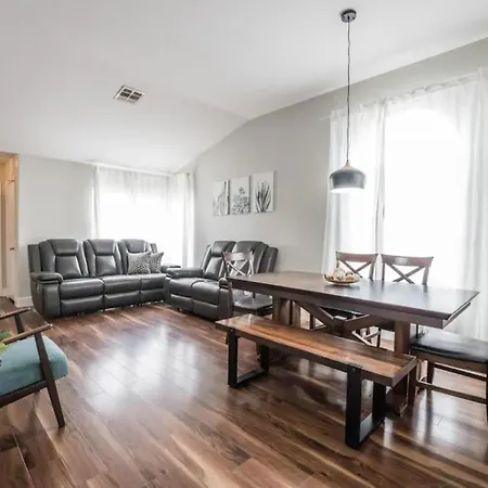 A Very Special Apt - Lots Of Light And Space Please Contact The Landlord To Book A * New York