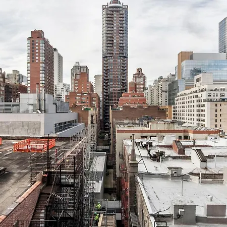 Lenox Hill 2br W Elevator Doorman Nr Art Nyc-1284 Apartment