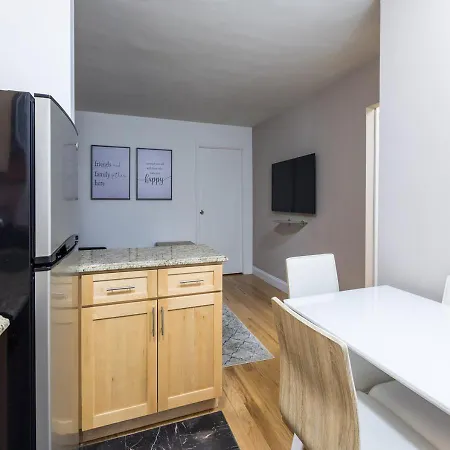Exotic 2 Bd 1 Ba At Upper West Side *