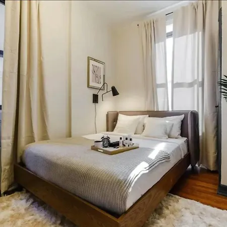Upper West Side Furnished 1 Bedroom * New York